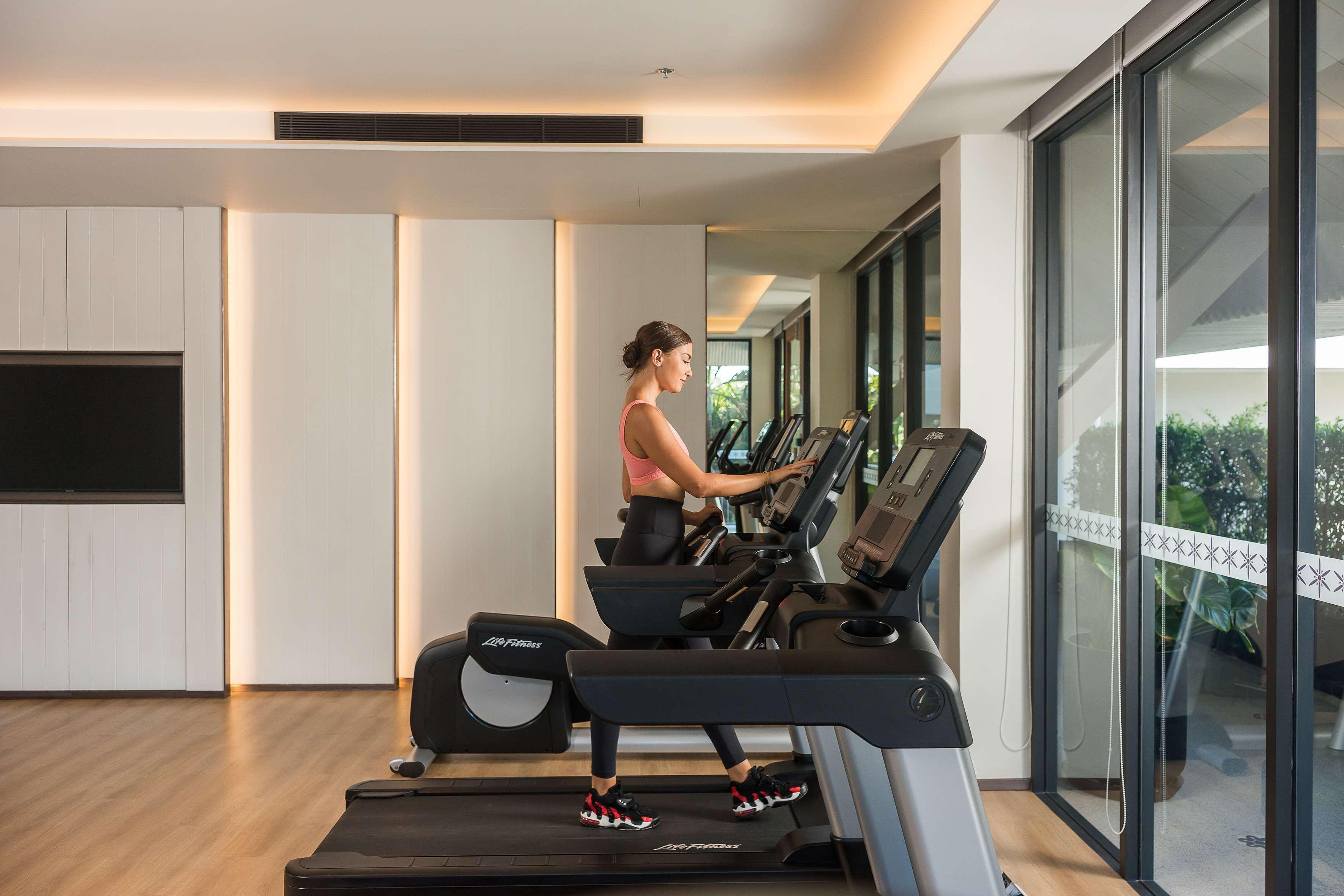 Hotel Melia Koh Samui Esterno foto The gym at the hotel